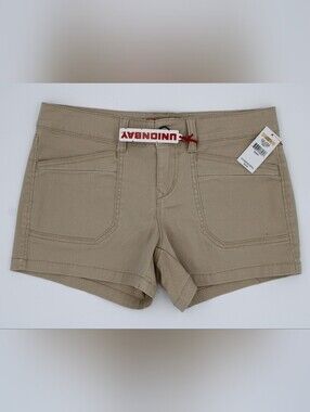 UnionBay NWT Beige Khaki Short Shorts – Size 7/28W